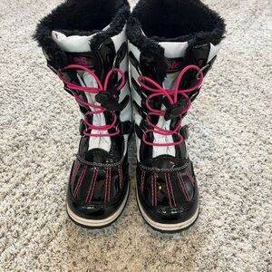 Totes Snow Boots